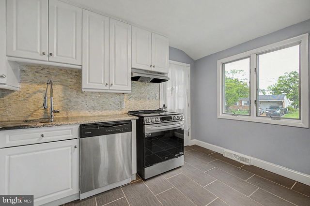 16 MALVERN RD, Newark, DE 19713
