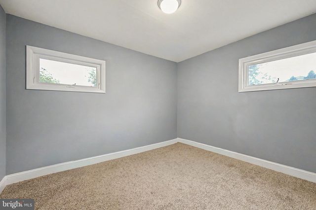 16 MALVERN RD, Newark, DE 19713
