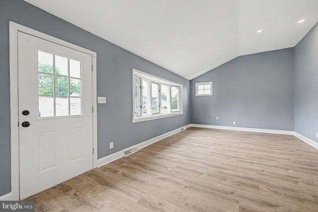 16 MALVERN RD, Newark, DE 19713