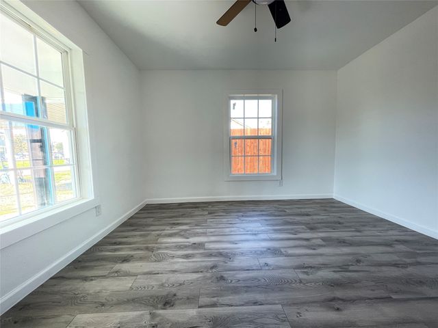 1305 Hobson Avenue, Mckinney, TX 75069