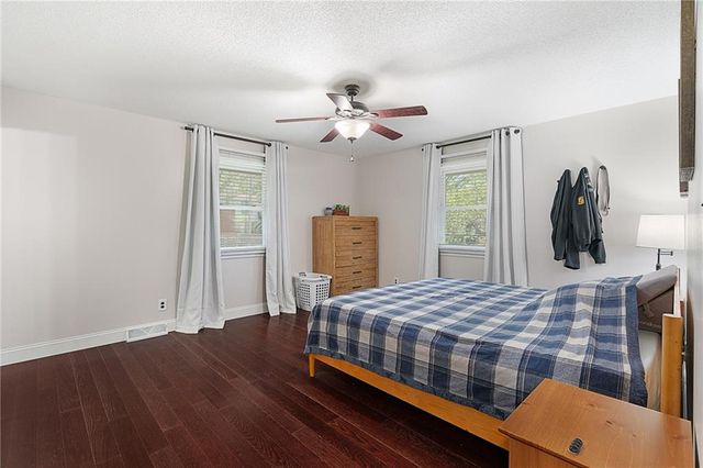 2127 S 15th Street, Leavenworth, KS 66048