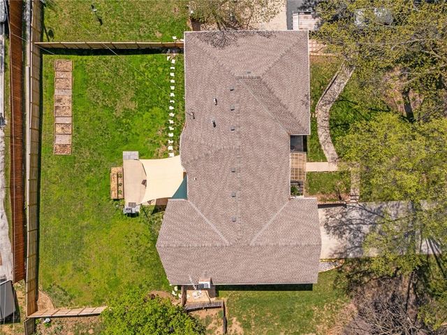 2127 S 15th Street, Leavenworth, KS 66048