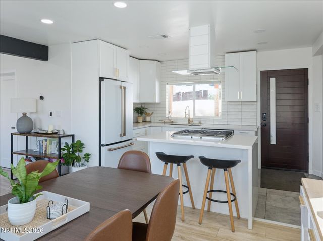 648 Lakeview Drive, Zephyr Cove, NV 89448