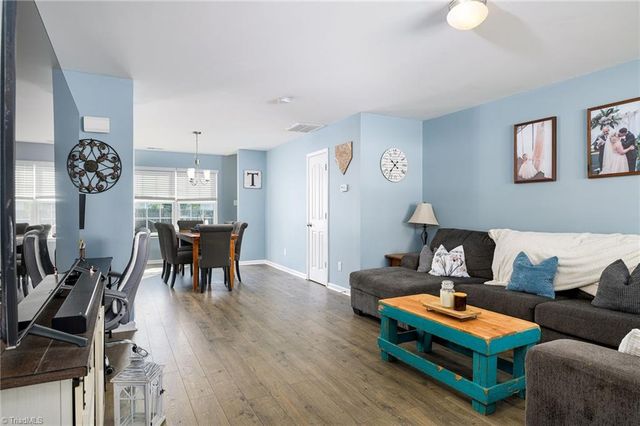 172 Larck Crest Lane, Winston-salem, NC 27107