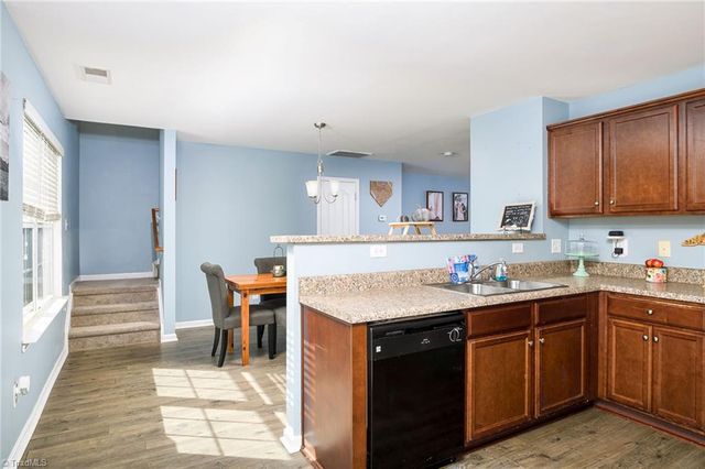 172 Larck Crest Lane, Winston-salem, NC 27107