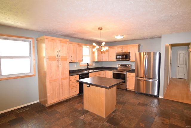 2405 N Old Towne Lane, Muncie, IN 47304