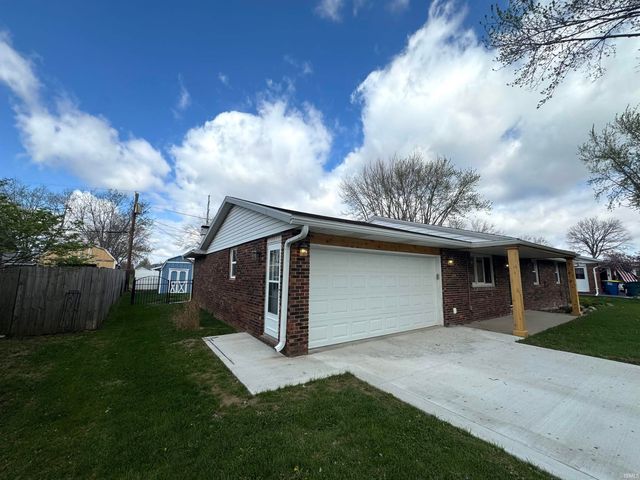 2405 N Old Towne Lane, Muncie, IN 47304