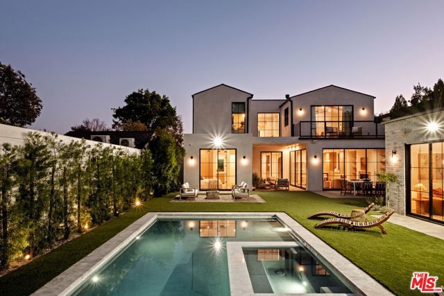 11621 Hesby Street, Valley Village, CA 91601