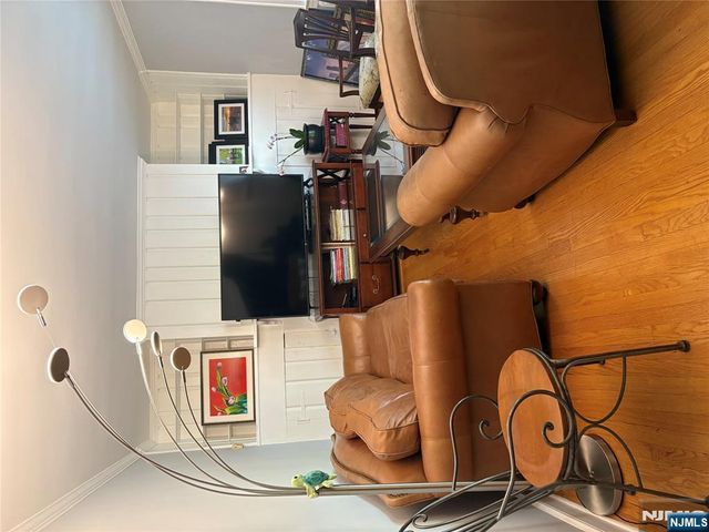 105 Reldyes, Leonia, NJ 07605