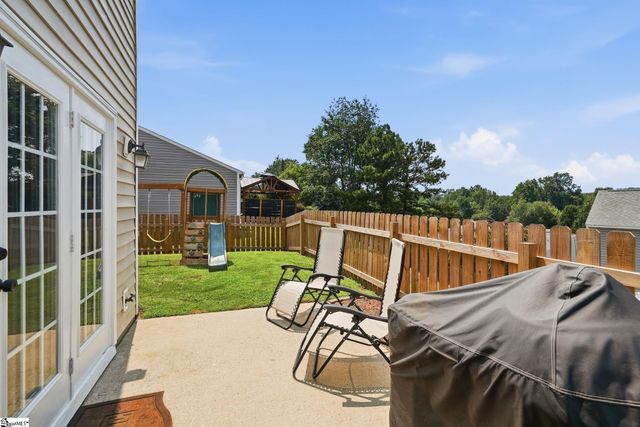 25 Willow Bend Drive, Taylors, SC 29687