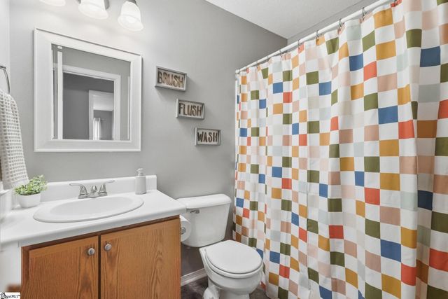 25 Willow Bend Drive, Taylors, SC 29687