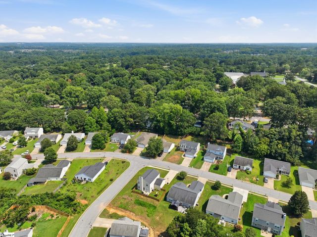 25 Willow Bend Drive, Taylors, SC 29687