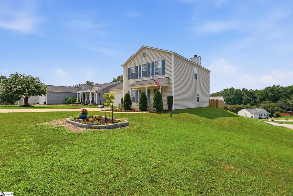 25 Willow Bend Drive, Taylors, SC 29687