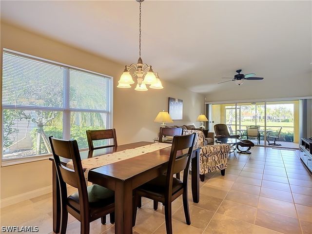 8677 Erice CT, Naples, FL 34114