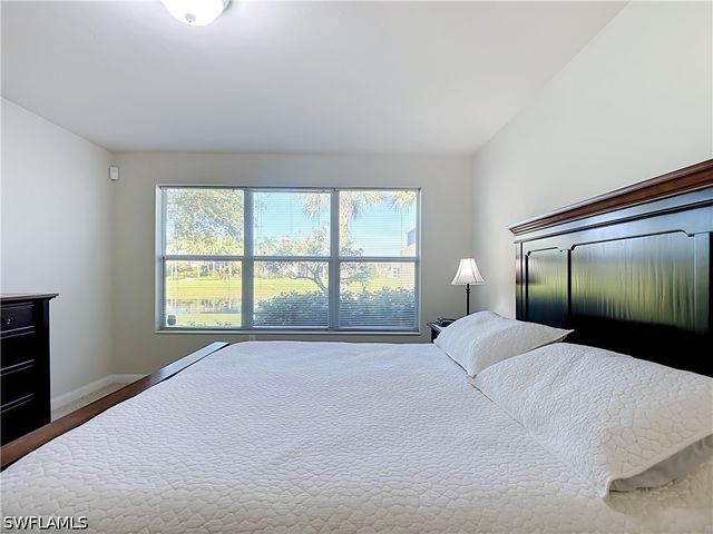8677 Erice CT, Naples, FL 34114