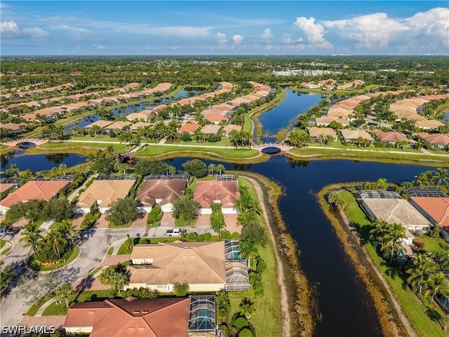 8677 Erice CT, Naples, FL 34114