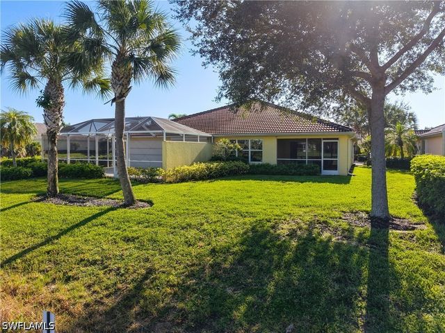 8677 Erice CT, Naples, FL 34114