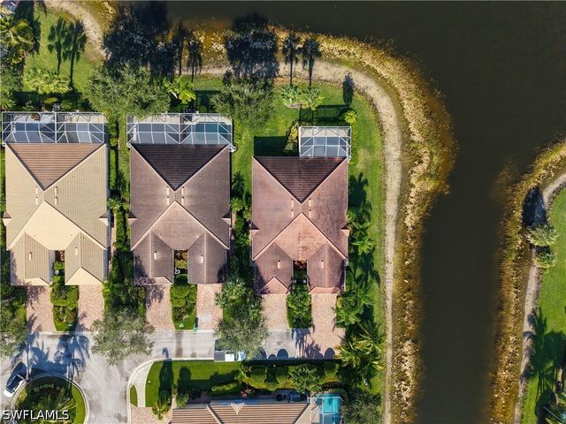 8677 Erice CT, Naples, FL 34114