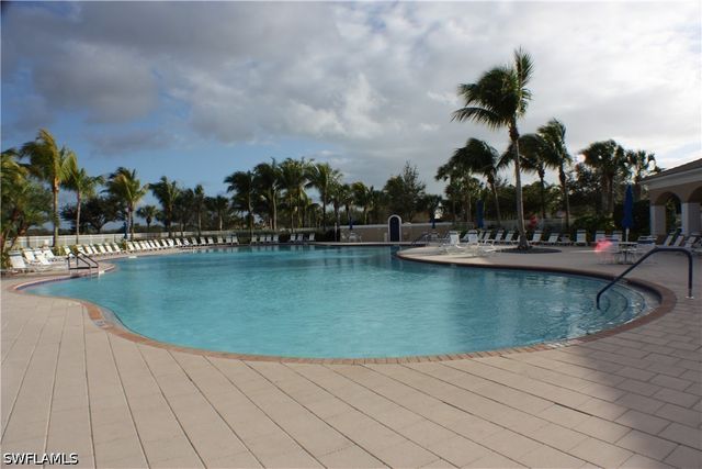8677 Erice CT, Naples, FL 34114