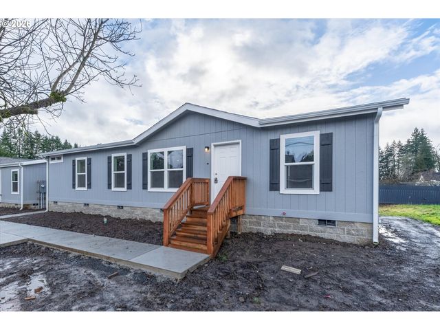 601 HELTON St, Castle Rock, WA 98611