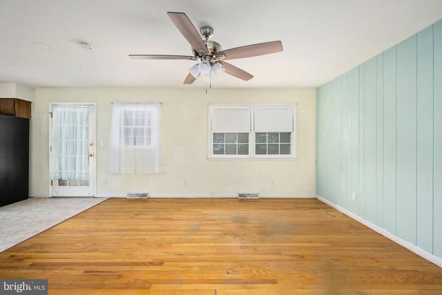 128 11TH ST, Colonial Beach, VA 22443