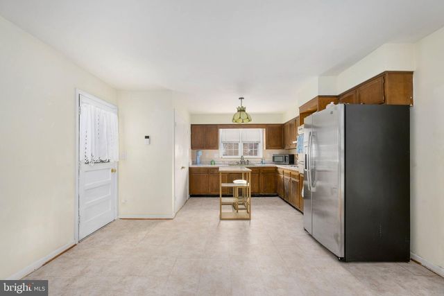 128 11TH ST, Colonial Beach, VA 22443