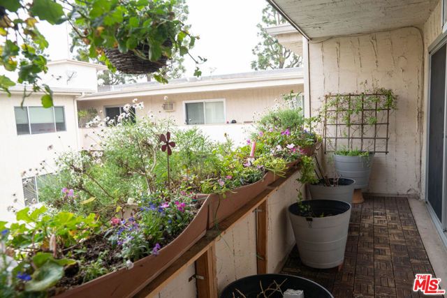 1831 Prosser Avenue 304, Los Angeles, CA 90025