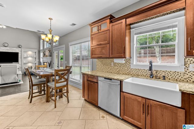 1619 DEER VALLEY DRIVE, Hoover, AL 35226