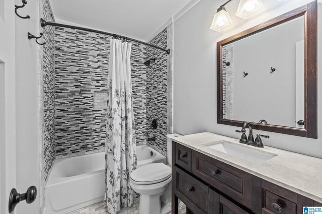 1619 DEER VALLEY DRIVE, Hoover, AL 35226