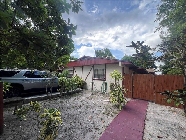 1581 NE 117 Street, Miami, FL 33161