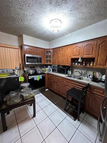 1581 NE 117 Street, Miami, FL 33161