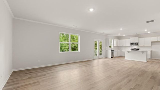 1135 Lost Creek Parkway, Dallas, GA 30132
