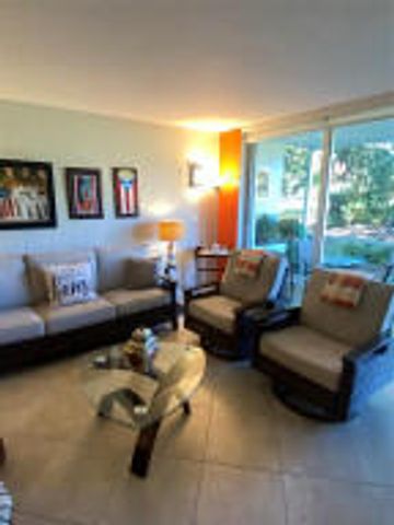 4031 N Cypress Drive 101, Pompano Beach, FL 33069
