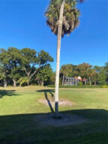 4031 N Cypress Drive 101, Pompano Beach, FL 33069