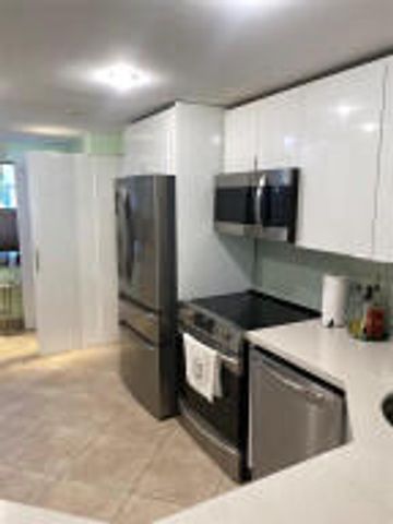 4031 N Cypress Drive 101, Pompano Beach, FL 33069
