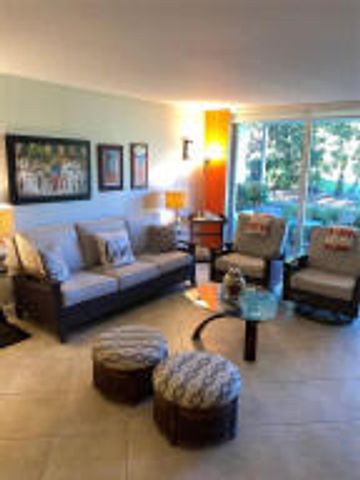 4031 N Cypress Drive 101, Pompano Beach, FL 33069