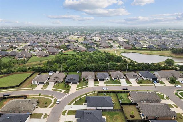2929 Blue Fish Road, Norman, OK 73069