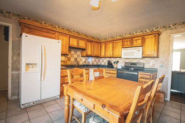 64 WOODCHASE DR, Brighton, TN 38011