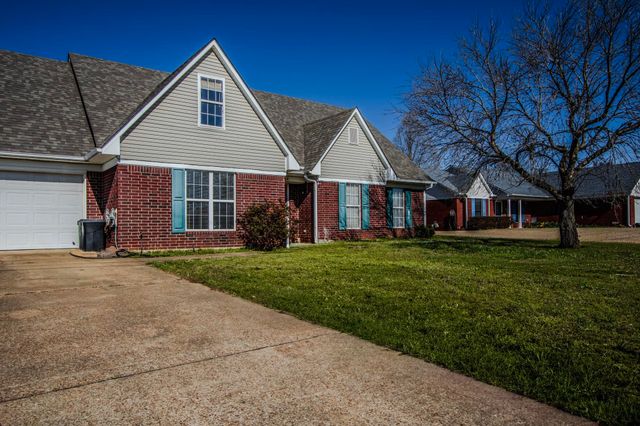 64 WOODCHASE DR, Brighton, TN 38011