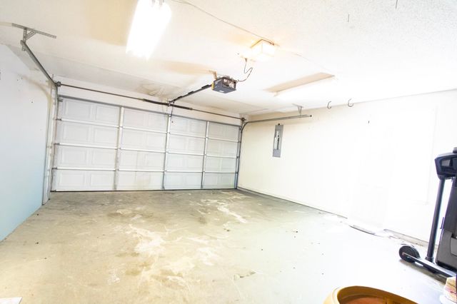 64 WOODCHASE DR, Brighton, TN 38011