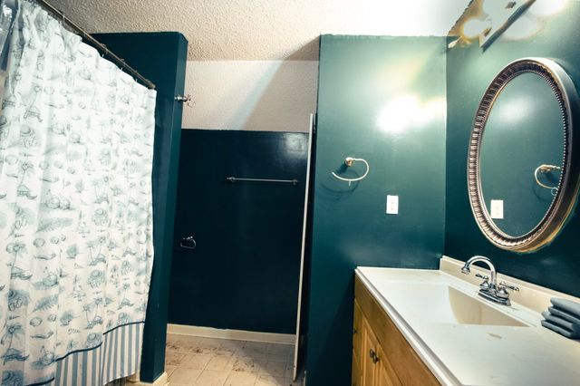 64 WOODCHASE DR, Brighton, TN 38011