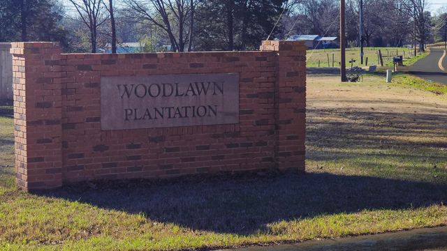 64 WOODCHASE DR, Brighton, TN 38011