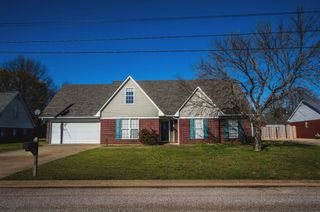 64 WOODCHASE DR, Brighton, TN 38011