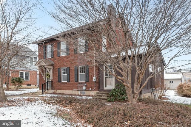 121 S 15TH ST, Camp Hill, PA 17011