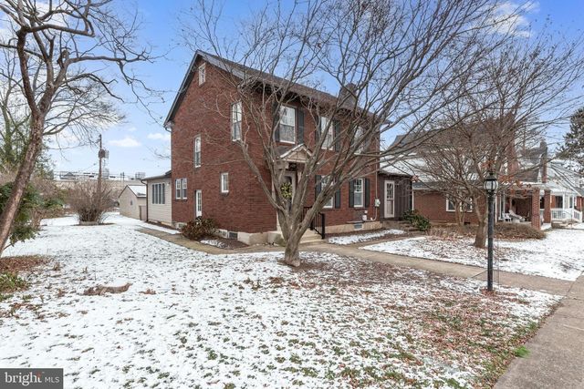 121 S 15TH ST, Camp Hill, PA 17011