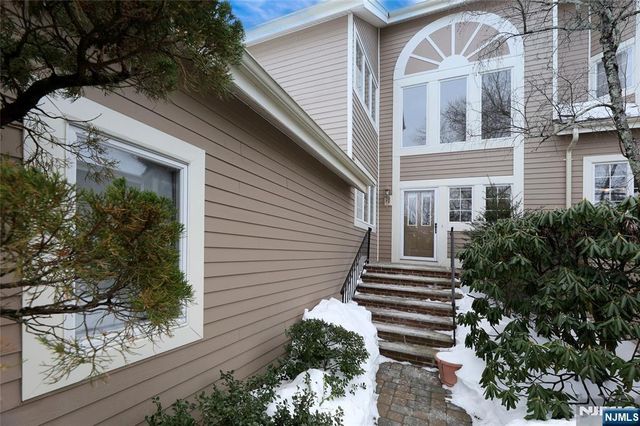 7 Coniston Court, Wayne, NJ 07470