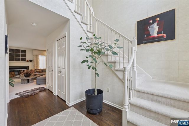 7 Coniston Court, Wayne, NJ 07470