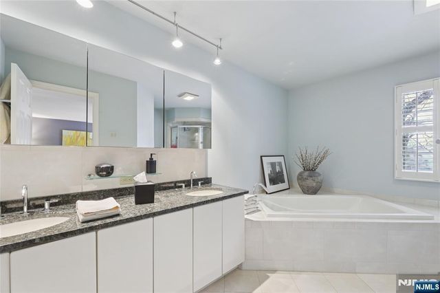 7 Coniston Court, Wayne, NJ 07470