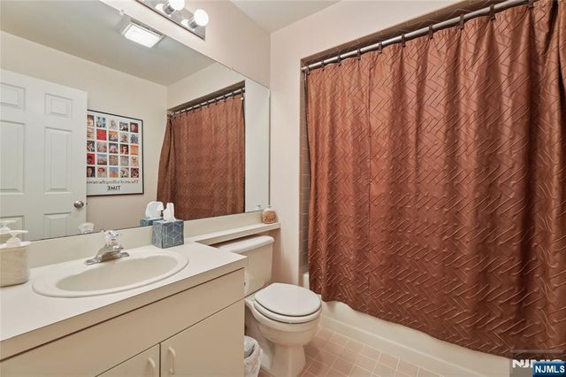 7 Coniston Court, Wayne, NJ 07470