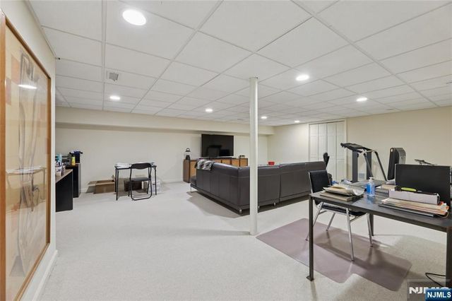 7 Coniston Court, Wayne, NJ 07470